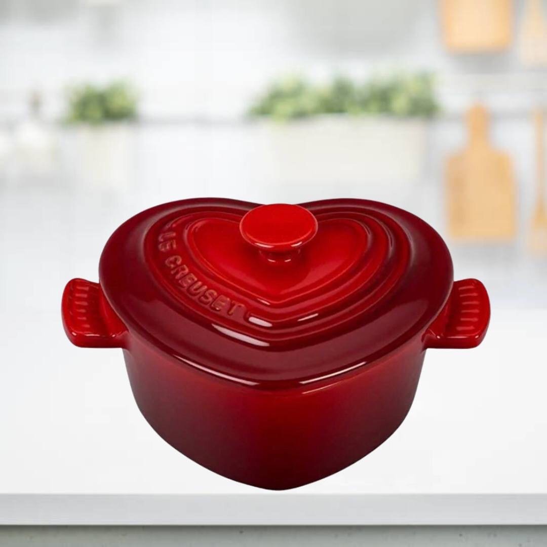 Le Creuset 10cm Petite Heart Stoneware Cerise