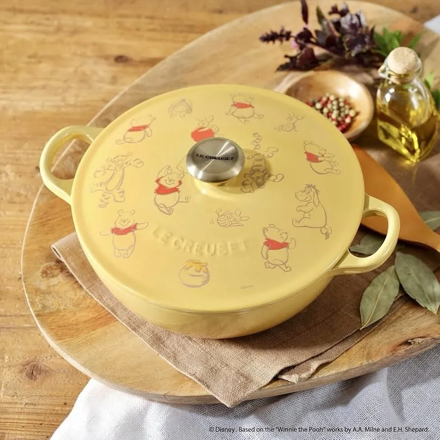 Le Creuset 22cm Marmite Cast Iron Quince (LIMITED EDITION WINNIE THE POOH)