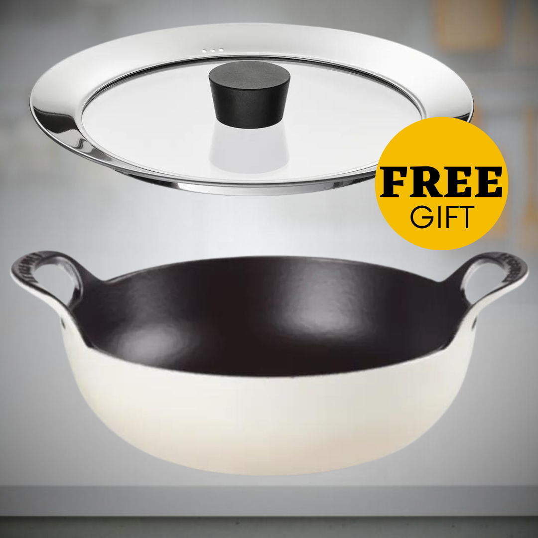 Le Creuset 24cm balti Dish Cast Iron Meringue with FREE Glass Lid